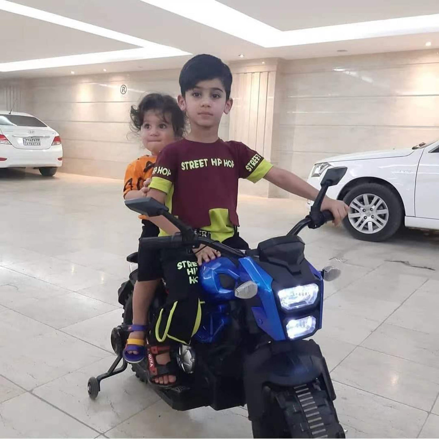Electric Motorcycle for Kids, kids ride on motorcycle, 12V Electric Dirt Bike with Training Wheels, Hand Racing Foot Brake,PU seat, Ride on Motorcycle for 3~6 years Boys Girls gift