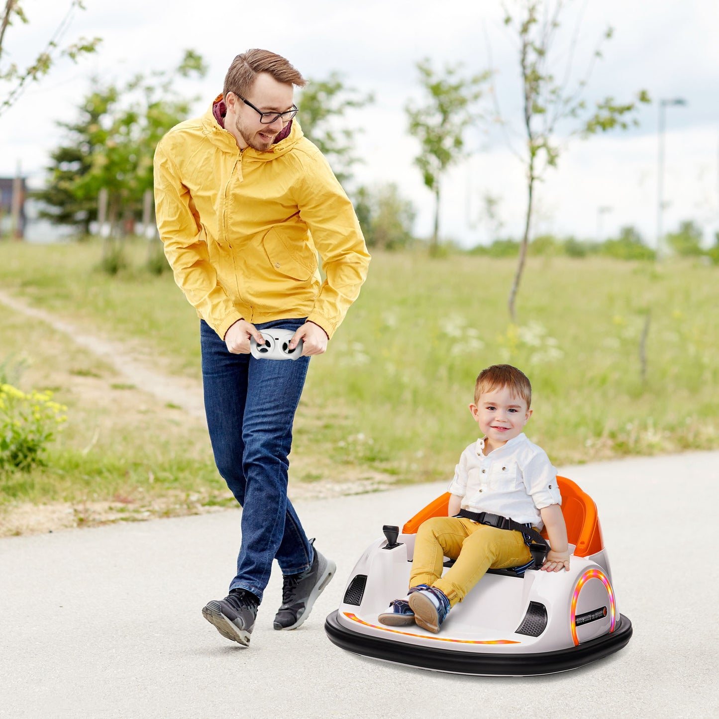 Qaba 12V Toddler Bumper Car Ride on Toy for Kids 1.5-5 Years Old, Baby Bumper Car with Remote Control, LED Lights, 360 Degree, Music, Orange