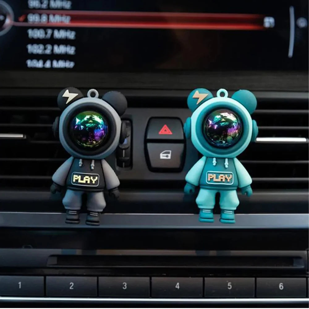 Car Air Outlet Perfume Clip Cartoon Astronaut Air Freshener Conditioning Air Outlet Car Aromatherapy Car Interior Accessories
