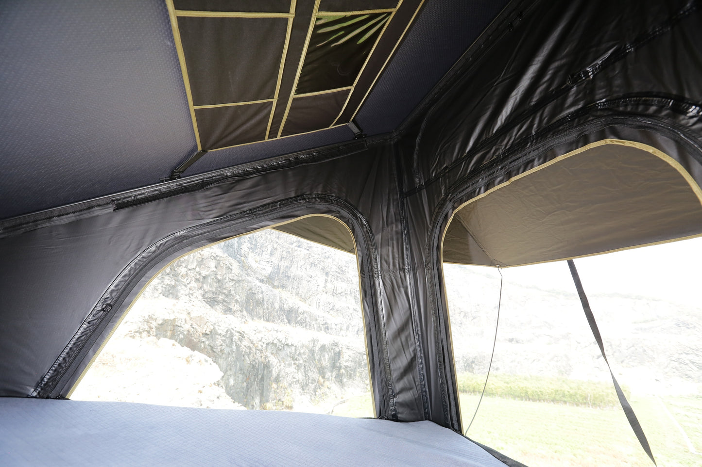 BEDTIME Hard Shell Rooftop Tent-Honeycomb aluminum,Hydraulic support,three second speed open,Roof rack,High sunscreen&water resistance Level,Sturdy,Better ventilation For 2-3 people Car SUV Truck tent